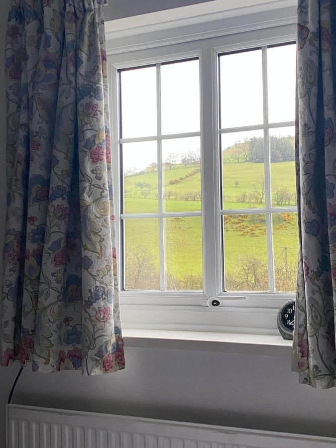 Dinas Castle Inn Брекон Экстерьер фото